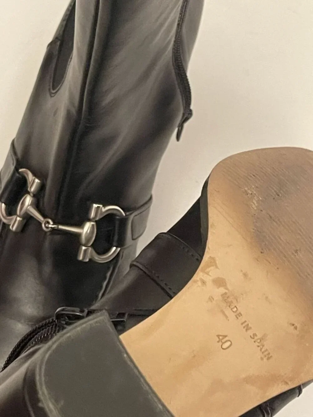 Renatta Made in Spain Womens 9 Black Leather Horsebit Ankle Heeled Dressy Boots‎
